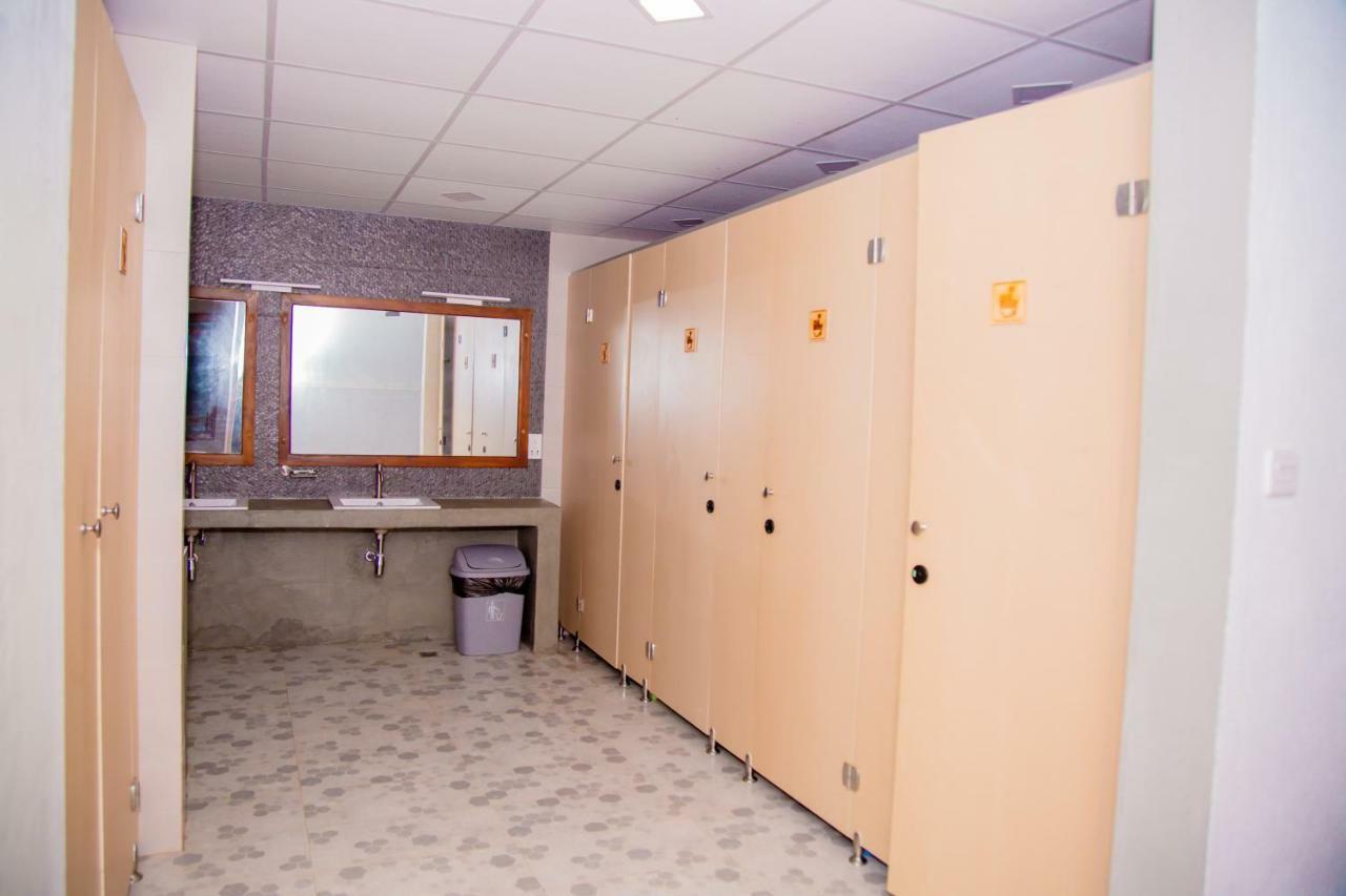 Hiriketiya Beach Hostels Диквелла Экстерьер фото